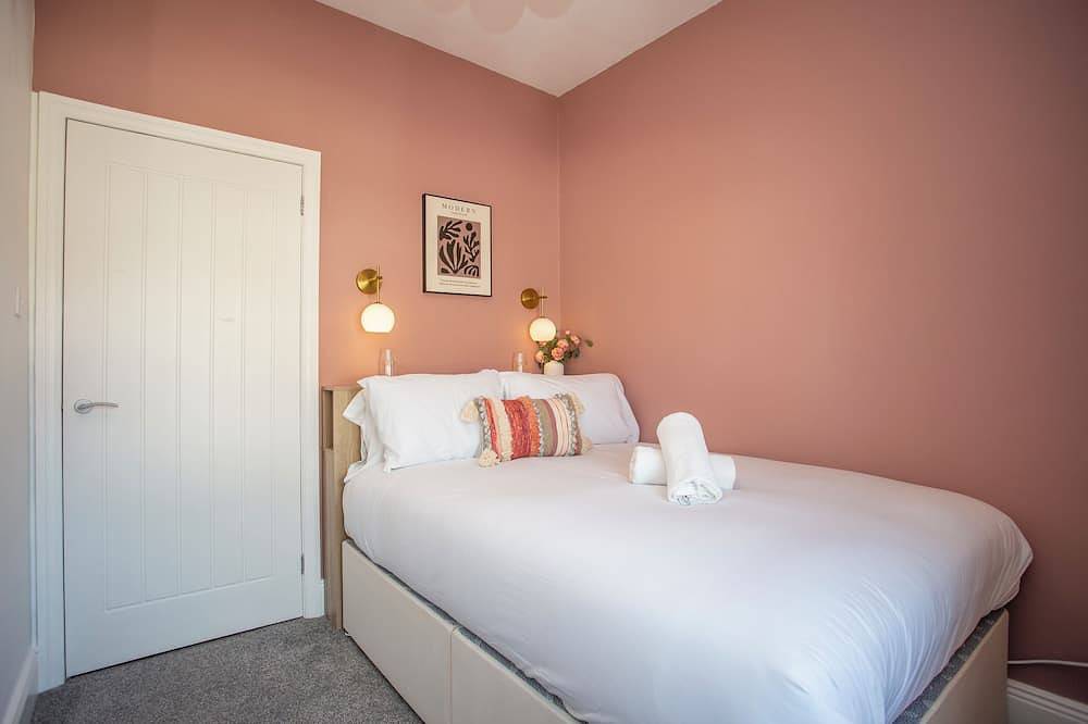 Balmoral Gardens | 2Br | Wi-Fi in Tynemouth, North Tyneside