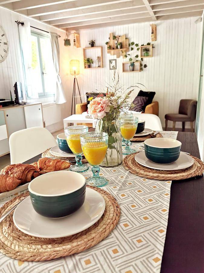 Location de vacances pour 4 personnes, avec terrasse ainsi que vue et jardin, animaux acceptés à Ablon - 2