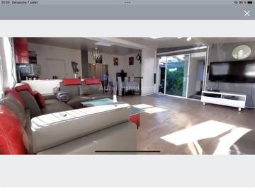 Location de vacances pour 4 personnes, avec jardin ainsi que terrasse et jacuzzi à Livry-Gargan