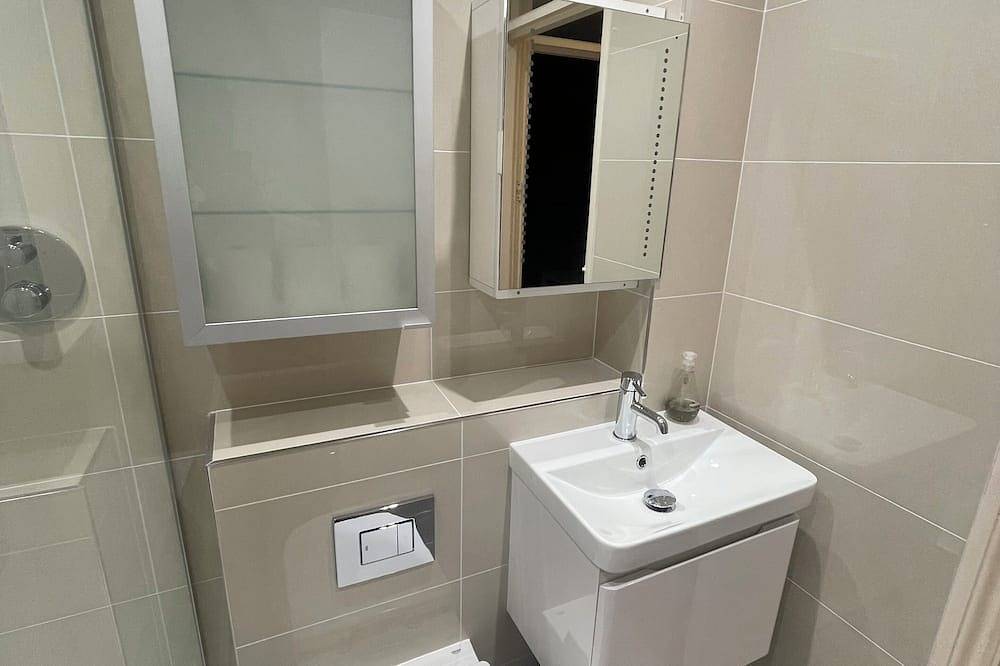 Appartement entier, Studio Fitzrovia confortable dans une rue pavée calme dans le West End! in Londres, Angleterre du Sud-Est