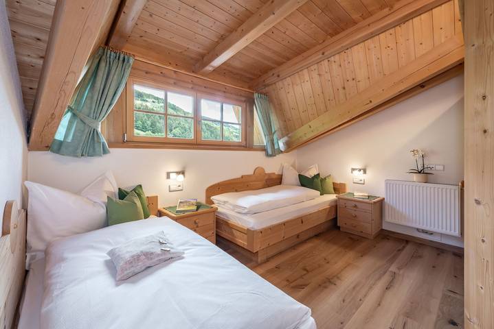 Entire apartment, Bergblick - Apartment Fichte with Mountain View in San Valentino (Funes), Villnöß