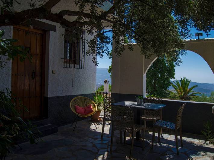 Casa rural para 5 personas, con Balcón y Terraza además de Jardín y Piscina en Yegen - 3