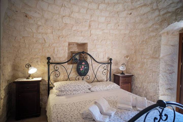 Trullo En Villa Con Piscina, Jardin Con Olivos, Wi-Fi, Barbacoa in Castellana Grotte, Region de Bari