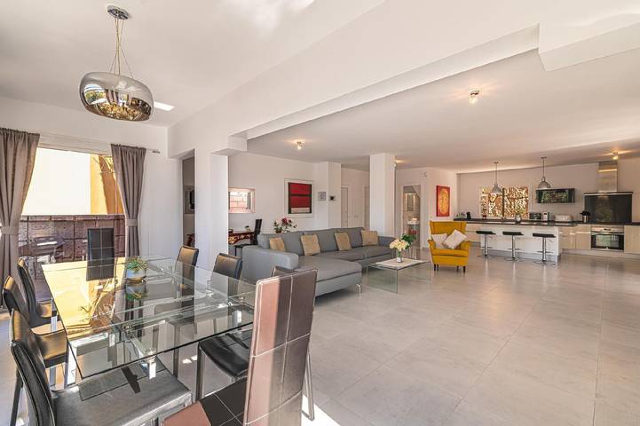 Luxusvilla 'Villa del Duque' Meerblick, Privatpool in Chayofa, Arona