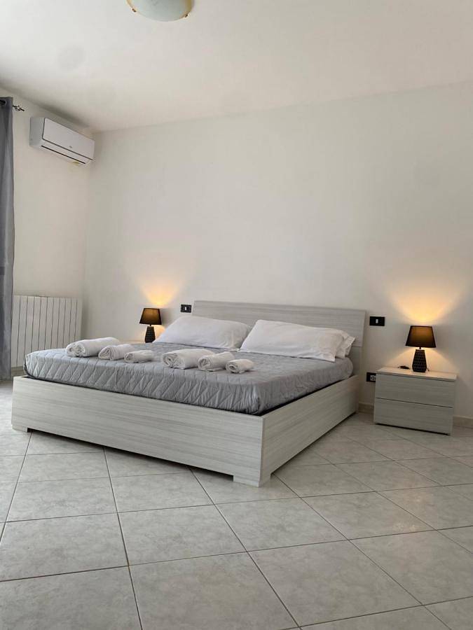 Gîte pour 4 personnes, avec vue ainsi que balcon et piscine à Menfi - 4