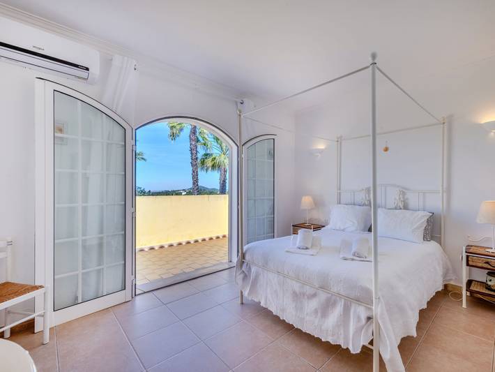 Ferienhaus mit Meerblick für 8 Personen, mit Terrasse und Garten an der Algarve - 4