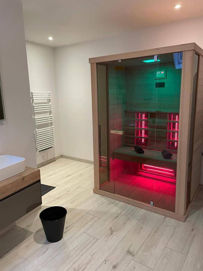 Gîte pour 4 personnes, avec sauna et jacuzzi dans Sart-lez-Spa - 2