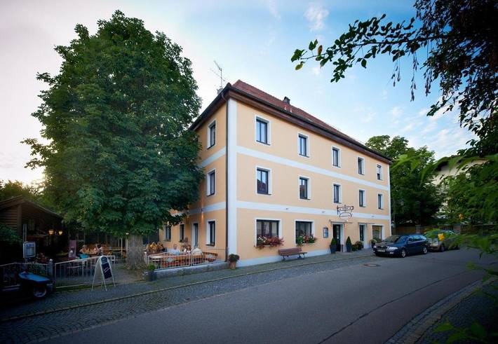 Hotel für 2 Personen, mit Garten und Terrasse