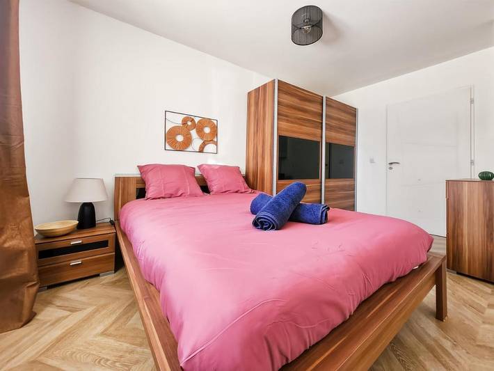Location de vacances pour 10 personnes, avec jardin à Villiers-sur-Morin - 2