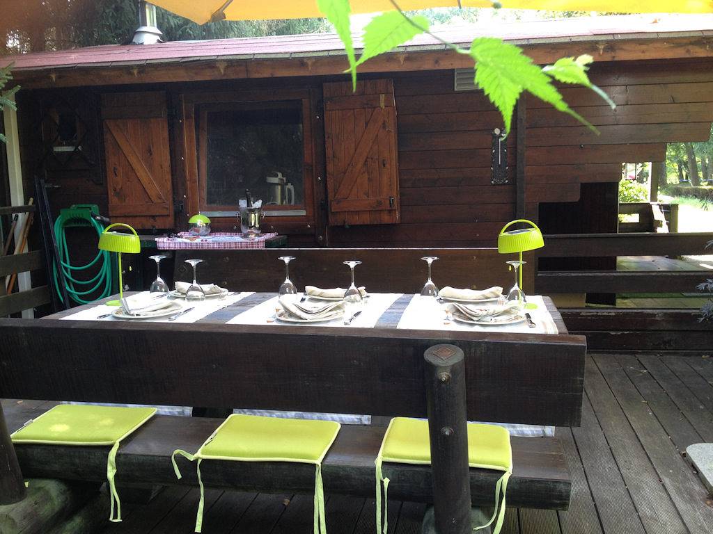 Chalet Clarimaud au calme en Alsace au bord d'un étang de pêche in Bréchaumont, Région d'Altkirch