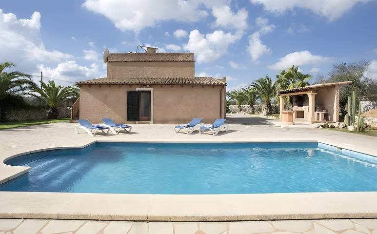 Finca "Servera" mit Pool, Wlan, Terrasse und Garten in Santanyí, Mallorca Süden