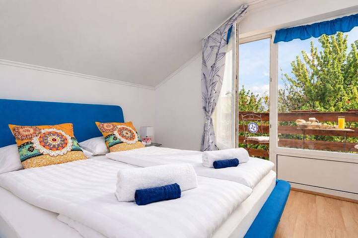 Geheel appartement, Casa Montana I- Gezellig appartement met uitzicht op de bergen in Balatonalmádi, Noordelijke oever van het Balatonmeer
