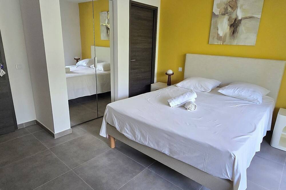 Air-conditioned Villa Louniceli near beach and shops in Sainte-Lucie de Porto-Vecchio, Zonza