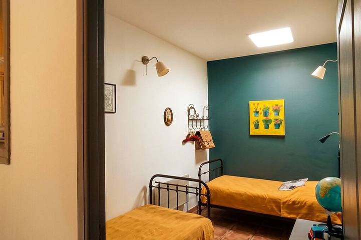 Gîte pour 6 personnes, avec piscine et jardin, animaux acceptés à Cabannes - 4