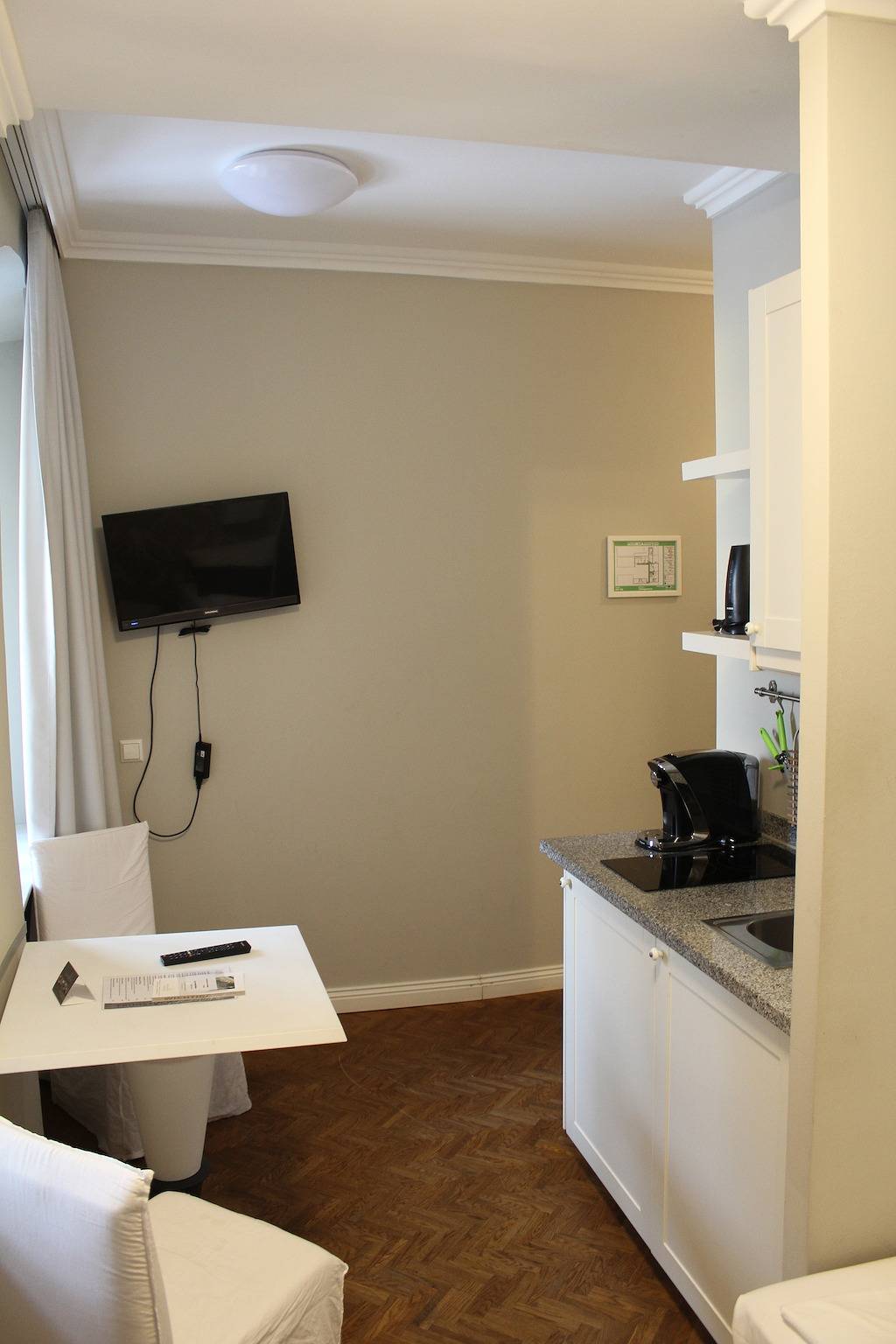 Einzelzimmer mit Küchenniesche in Landau in der Pfalz, Landau