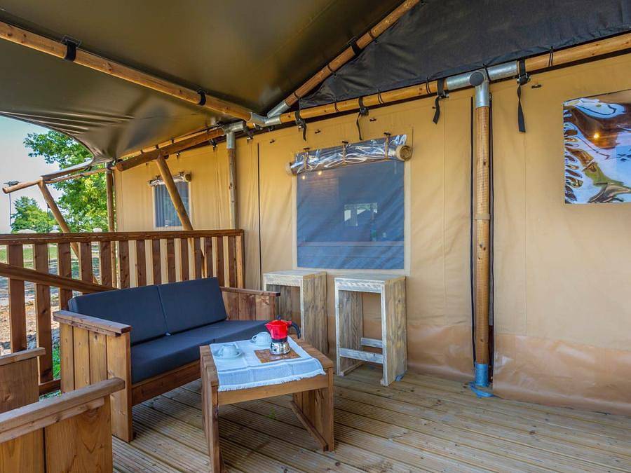 Glamping Tenuta Regina - Lodge 5 persone - Country Glamping Lodge in Palazzolo dello Stella, Provincia d'Udine