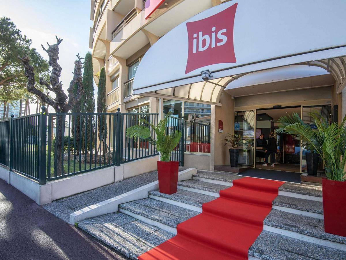 Ibis Cannes Plage La Bocca in Cannes La Bocca, Cannes