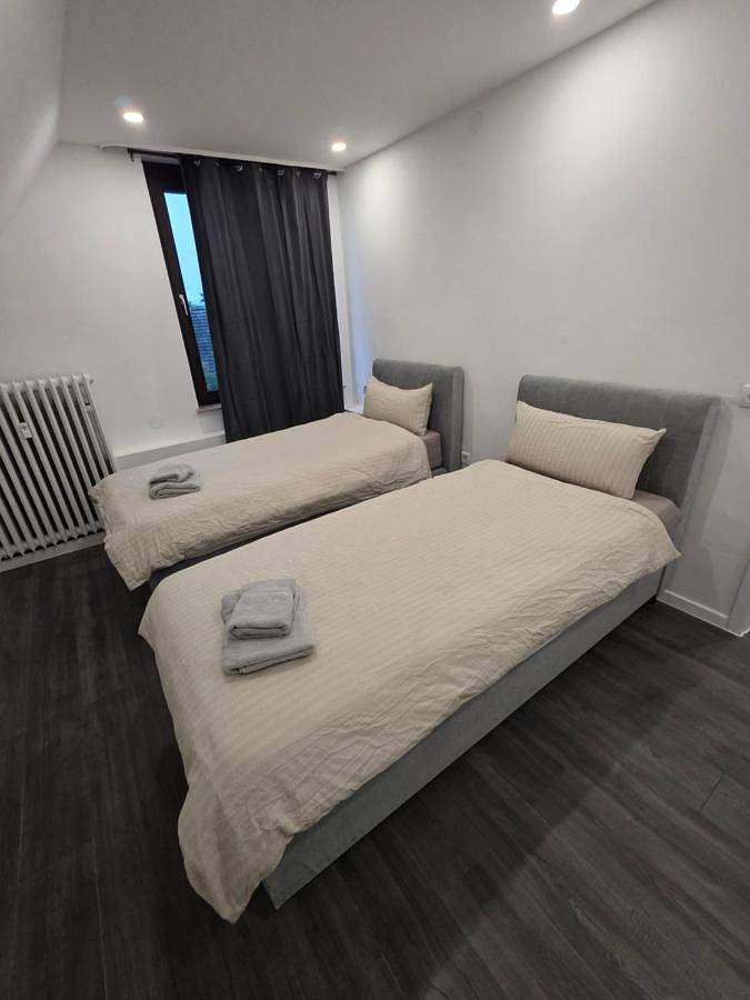 Ferienwohnung für 3 Personen, mit Balkon und Garten sowie Ausblick in Löhne
