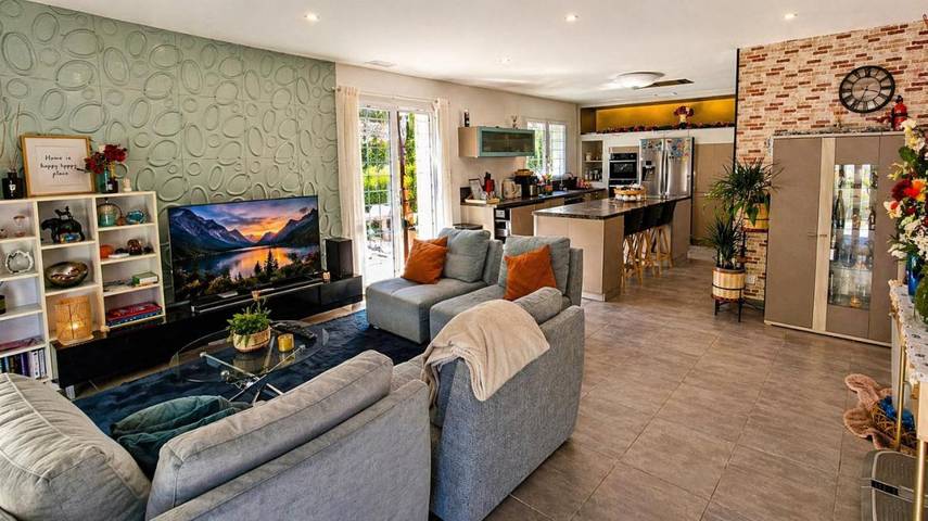 Gîte pour 4 personnes, avec Terrasse et Jardin ainsi que Piscine et Vue à Savasse