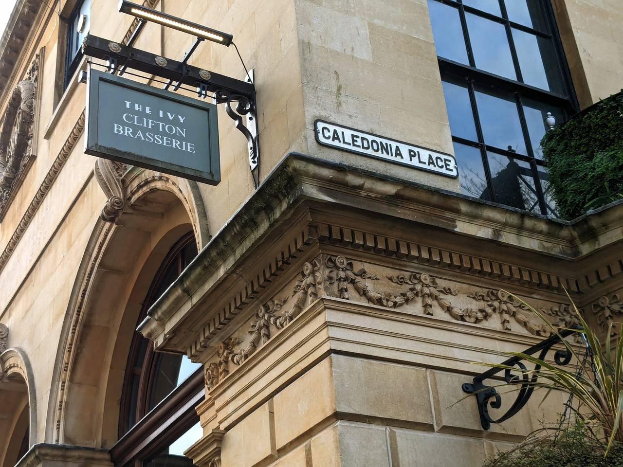 Entire apartment, Two Bedroom flat in Caledonia Place in Bristol, South West England