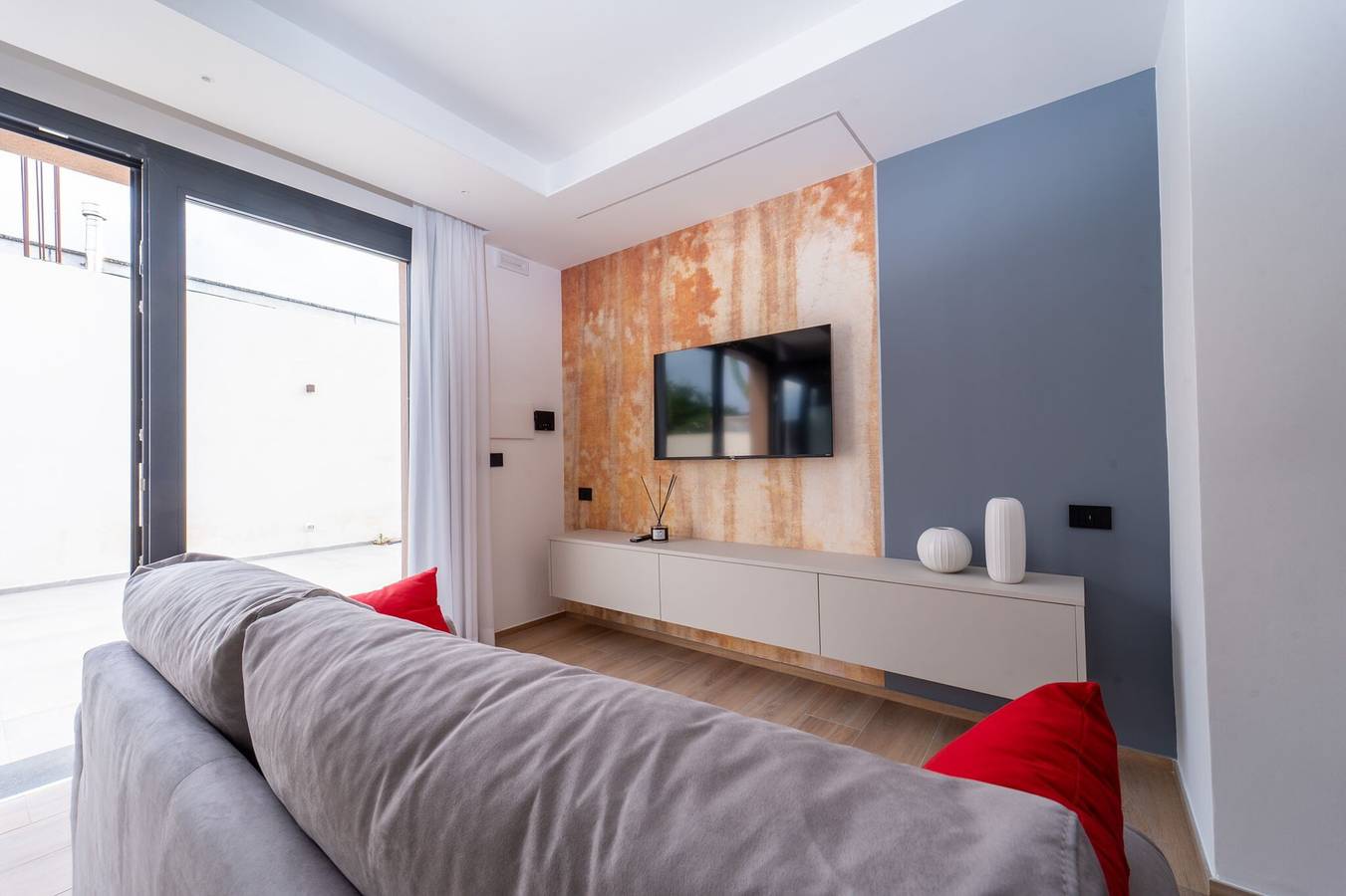 Appartamento intero, Appartamento 'Agata' con terrazza privata, Wi-Fi e aria condizionata in Galatina, Provincia di Lecce
