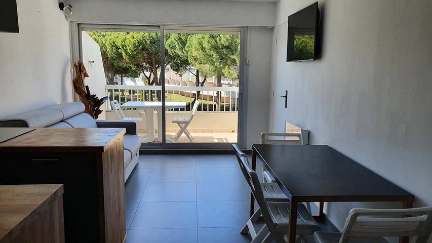 Gîte pour 2 personnes, avec terrasse dans Port Camargue - 3