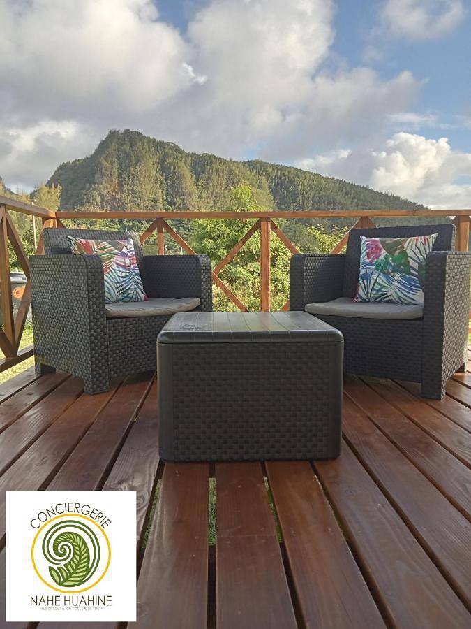 Maison d’hôte pour 2 personnes, avec terrasse ainsi que vue et jardin