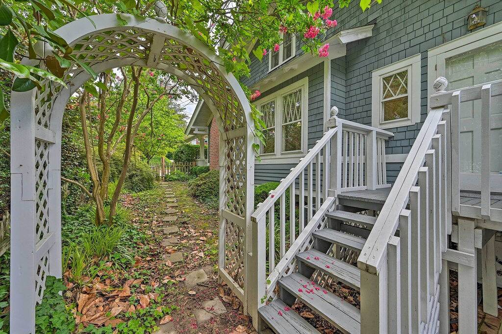 Bright Greensboro Escape ~ 1 Mi to Downtown in Greensboro, Guilford County