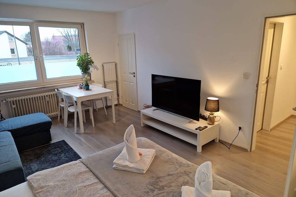 Ganze Wohnung, Schöne Studio Wohnung nur 20 Minuten vom Zentrum München entfernt in Dachau, Landkreis Dachau