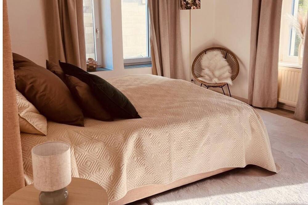 Appartement entier, Quiet apartment in villa in spa area with garden & terrace in Bad Kissingen, Rhön-Bayern