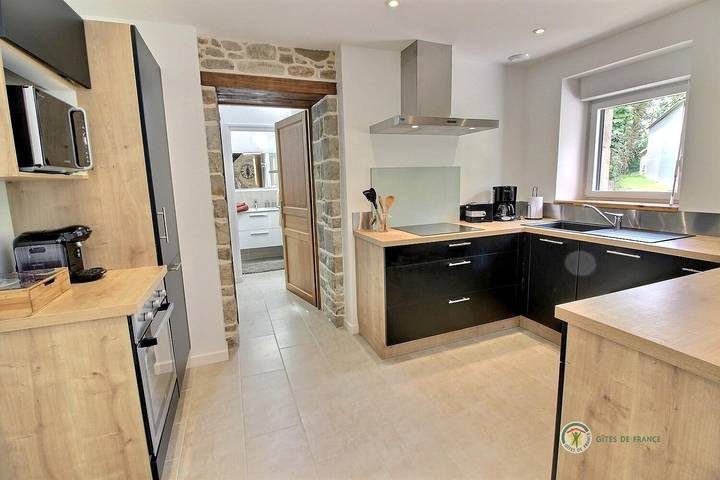 Gîte pour 4 personnes, avec Terrasse et Jardin à Lanvellec - 3