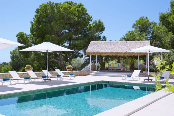 Chalet para 16 personas, con jardín además de terraza y jacuzzi en Ibiza - 3