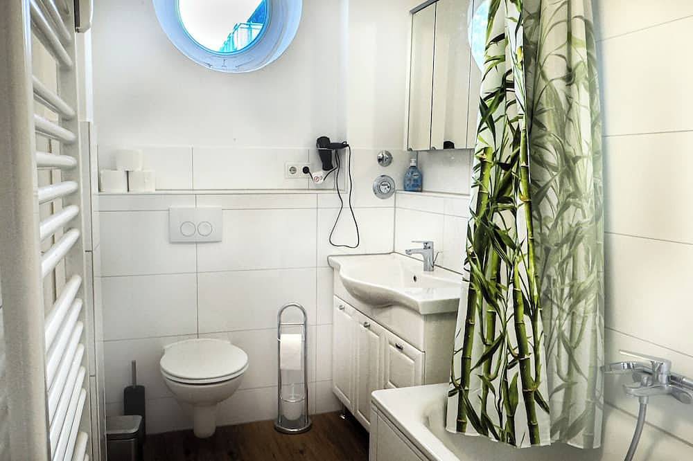 Ganze Wohnung, Schöne, frisch sanierte Ferienwohnung, ideal für Familien aufenthalte. in Marienthal, Hamburg