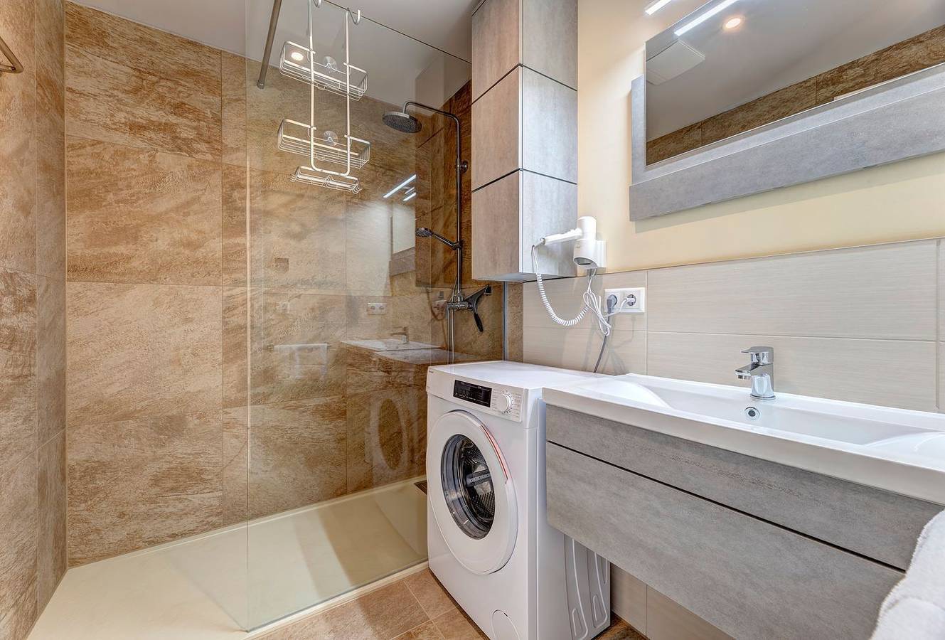 Entire apartment, Ferienwohnung 250m vom Strand für 2 bis 4 Personen, Ostseebad Koserow in Koserow, Bernsteinbäder