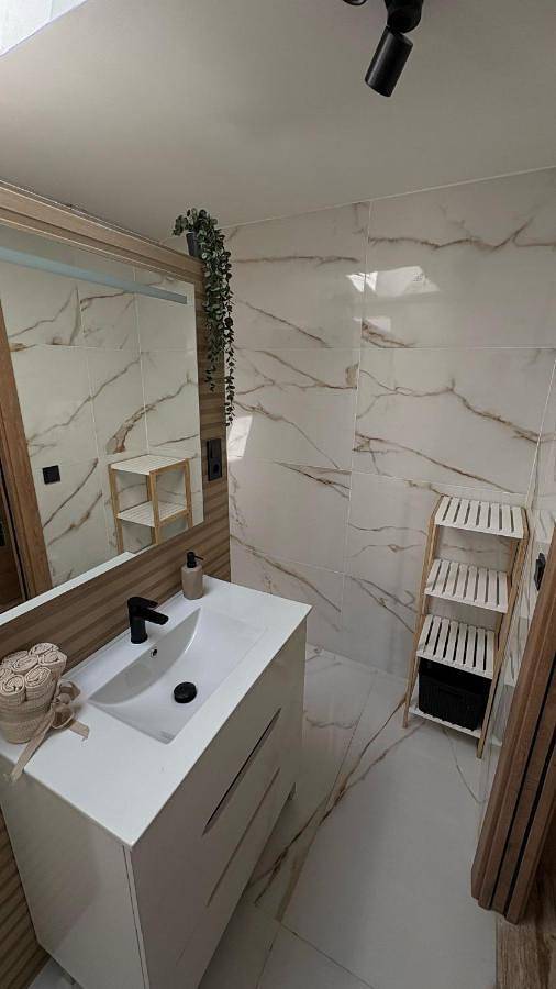 Apartamento entero, One-Bedroom Apartment in Hellín, Provincia de Albacete