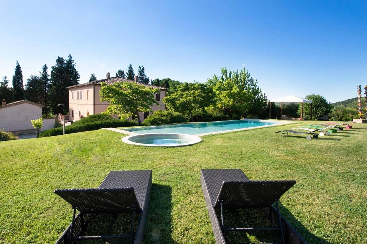 Villa Il Giardinello in Torrenieri, Montalcino