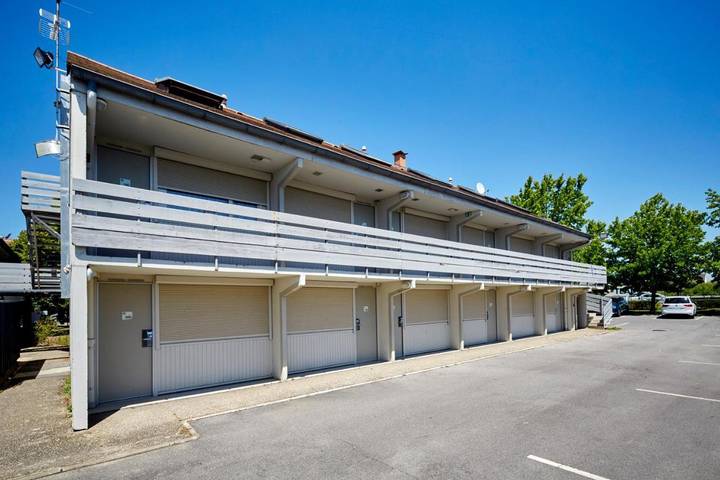 Hôtel pour 3 personnes, avec jardin à Corbeil-Essonnes - 2