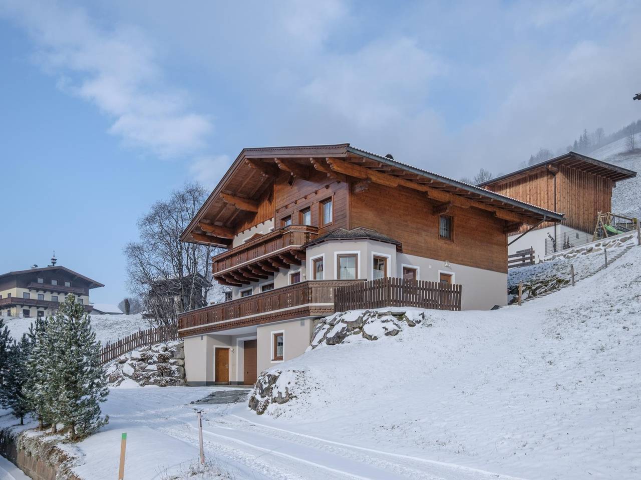 Ganze Wohnung, Geräumige Wohnung mit Balkon und Aussicht
 in Viehhofen, Saalbach-Hinterglemm