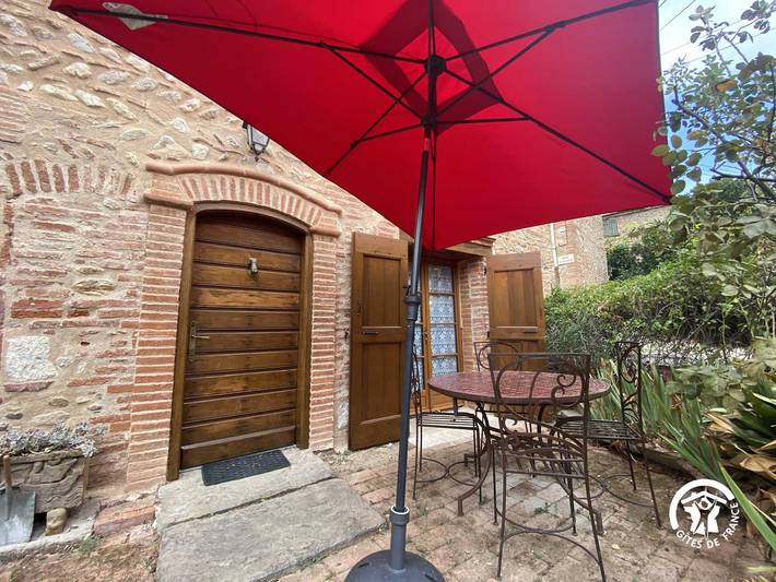 Gîte pour 5 personnes, avec terrasse à Ponteilla