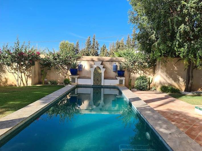 Apartamento para 5 personas, con Jardín y Piscina en Mairena del Aljarafe