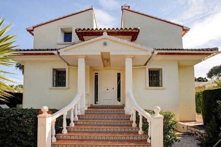 Villa "Angelina Del Mar" mit privatem Pool, Balkon und WLAN in Dénia, Costa Blanca