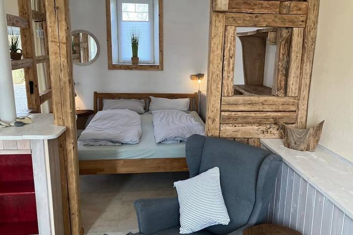 Ganze Wohnung, Studio-Apartment Ole Peerstall (Eg) - Appelbue: Urlaub im Storchendorf in Bergenhusen, Eider-Treene-Sorge