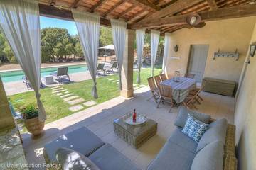 Agriturismo pour 14 personnes, avec jardin et terrasse à La Capelle-et-Masmolène