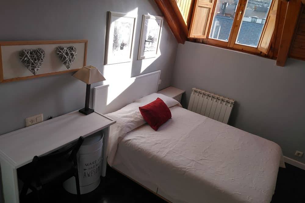Entire apartment, 4 Lirones - The 4 Sleepyhead Dormouses in Cerler, Benasque