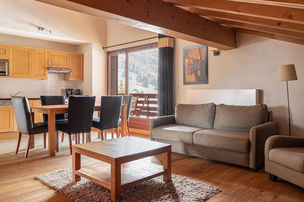 Entire apartment, Penthouse apartement for 6 persons in Vallorcine in Vallorcine, Bonneville region