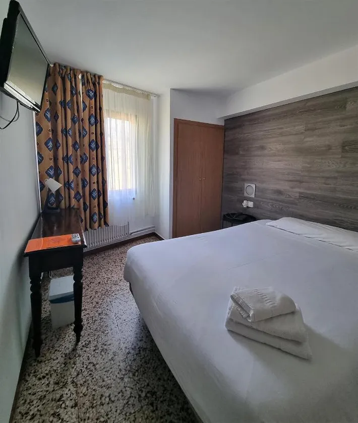 Hotel für 8 Personen, mit Ausblick und Terrasse, mit Haustier - 1