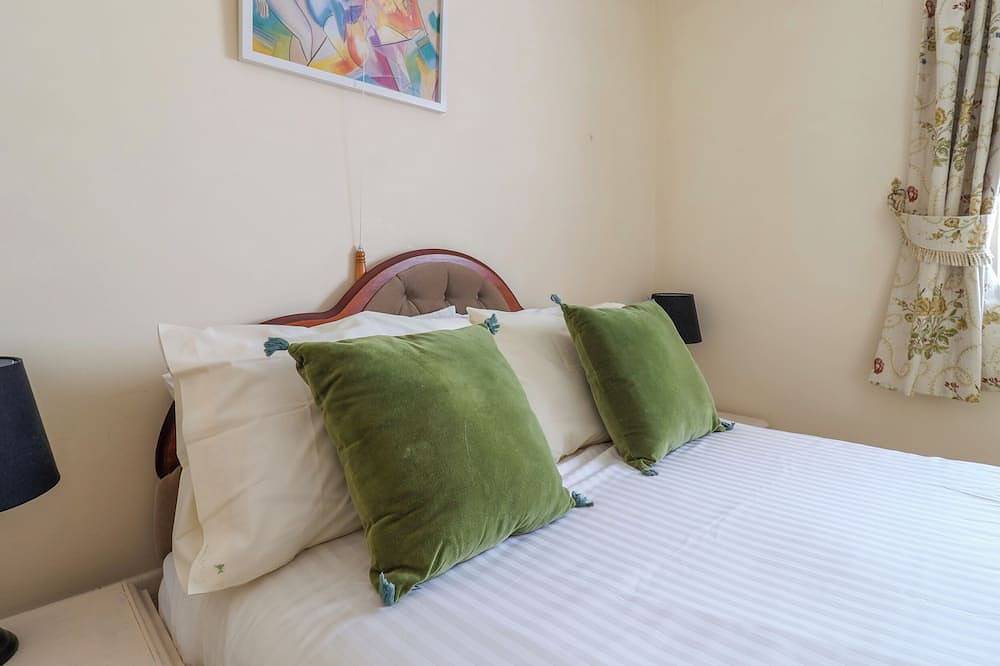 Seaweed, pet friendly, with a garden in Sidmouth in Branscombe, Devon