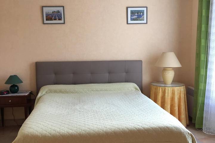 Location de vacances pour 5 personnes, avec terrasse et jardin à Saint-Augustin - 2