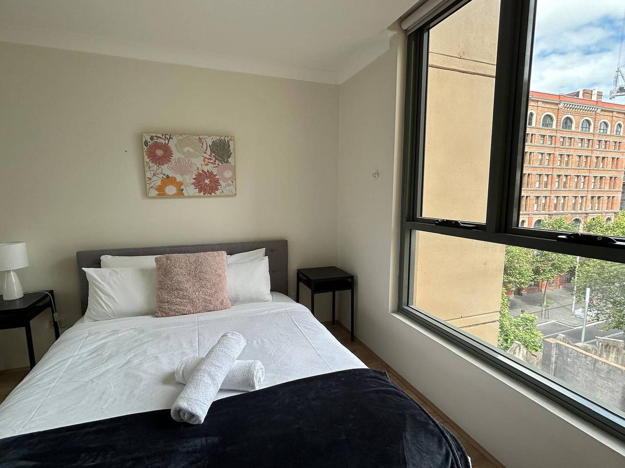 Entire apartment, Lovely 2Bed Apt in the heart of Cbd with parking in Haymarket (Sydney), Sydney