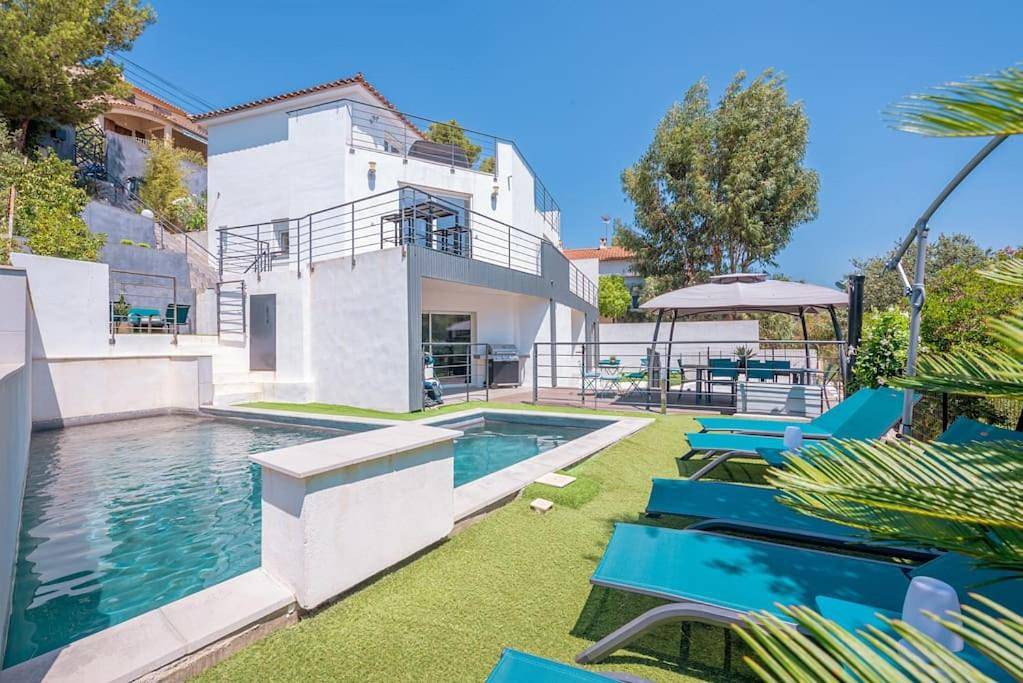 Villa in Le Pradet, Côte méditerranéenne (France)